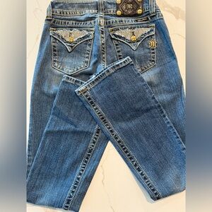 Miss Me?!! Yes add a little sparkle to your sunshine style ✨